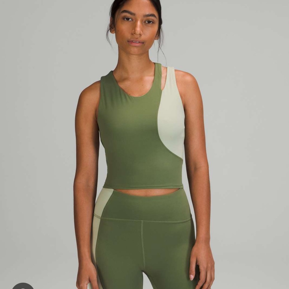 Lululemon tank top